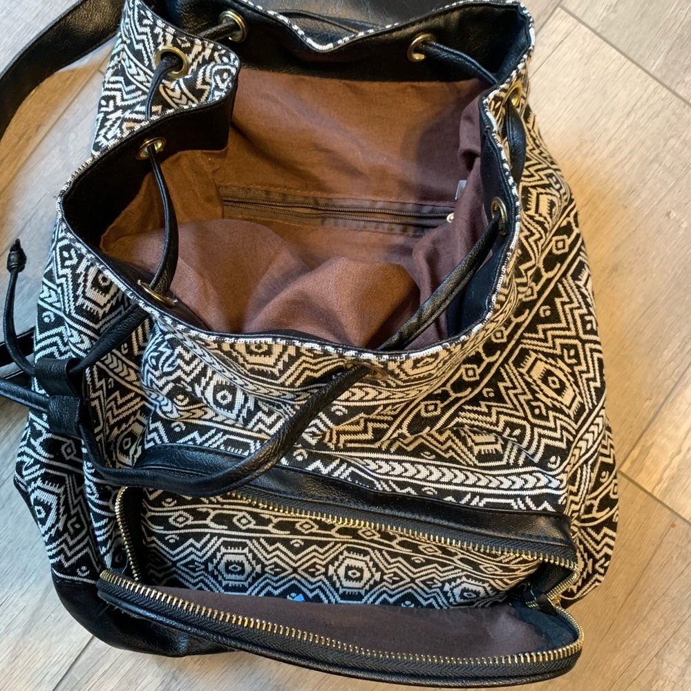 Aztec Backpack purse - Picture 3 of 4